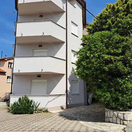 Apartman 4d Lopar